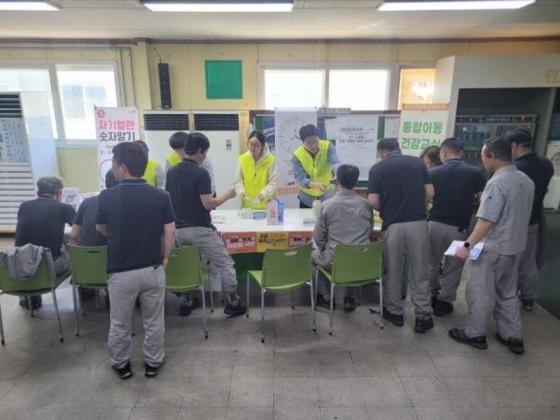 영동군, 건강한 직장 만들기 ‘통합이동건강교실’ 운영 이미지